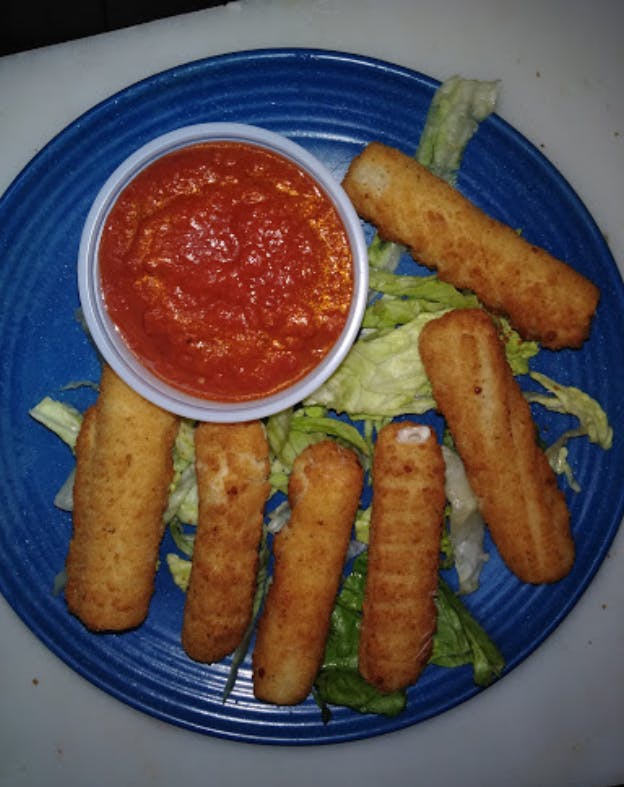 Order Homemade Fried Mozzarella - Appetizer food online from Mama Mia's Pizzeria store, Wilson on bringmethat.com