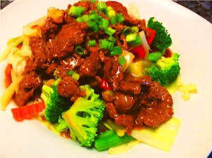 Order 20. LM Garlic & Pepper food online from Chai Yo Thai Cuisine store, Riverview on bringmethat.com