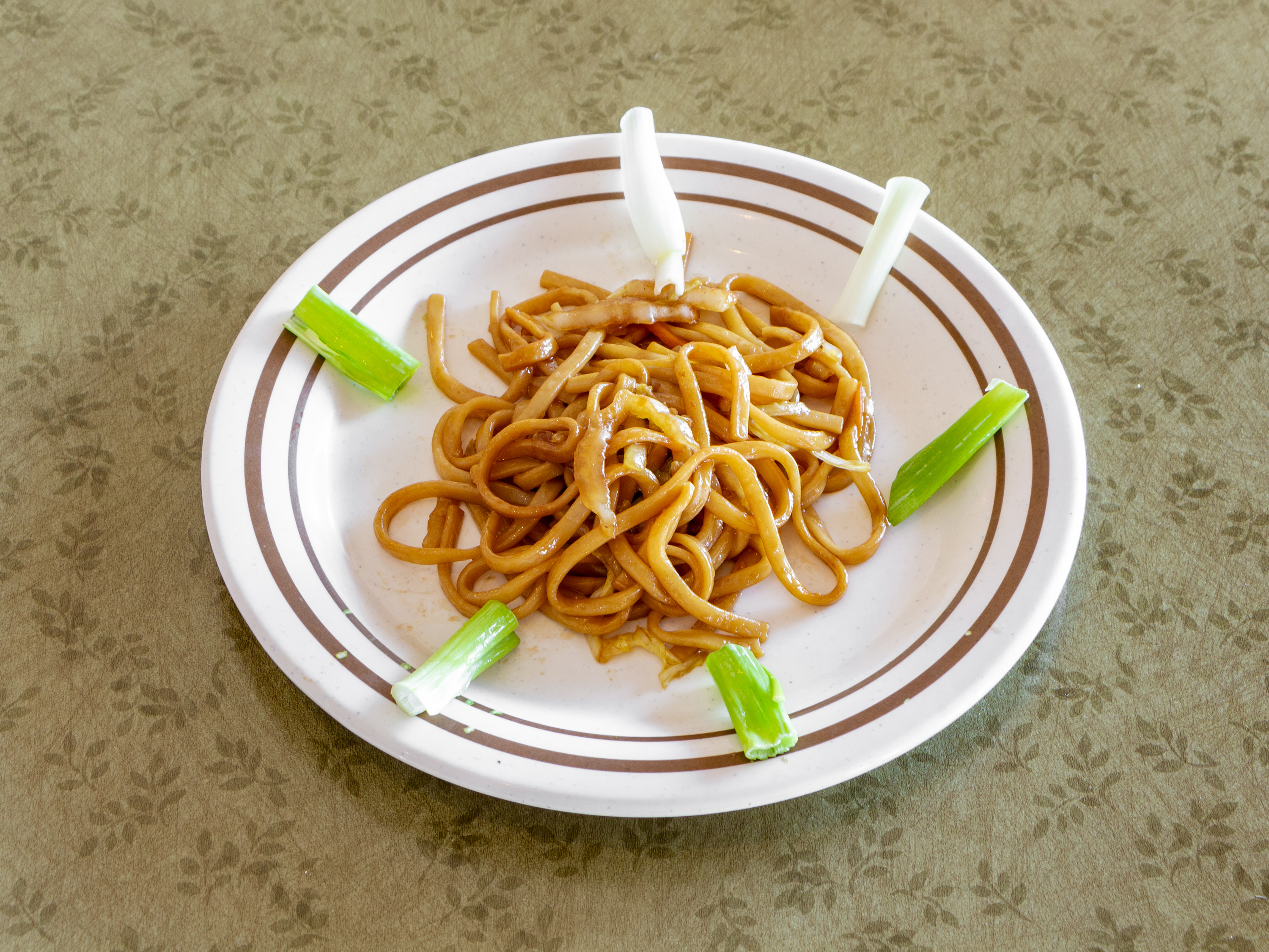 Order 34. Vegetable Lo Mein food online from China Garden store, Springboro on bringmethat.com