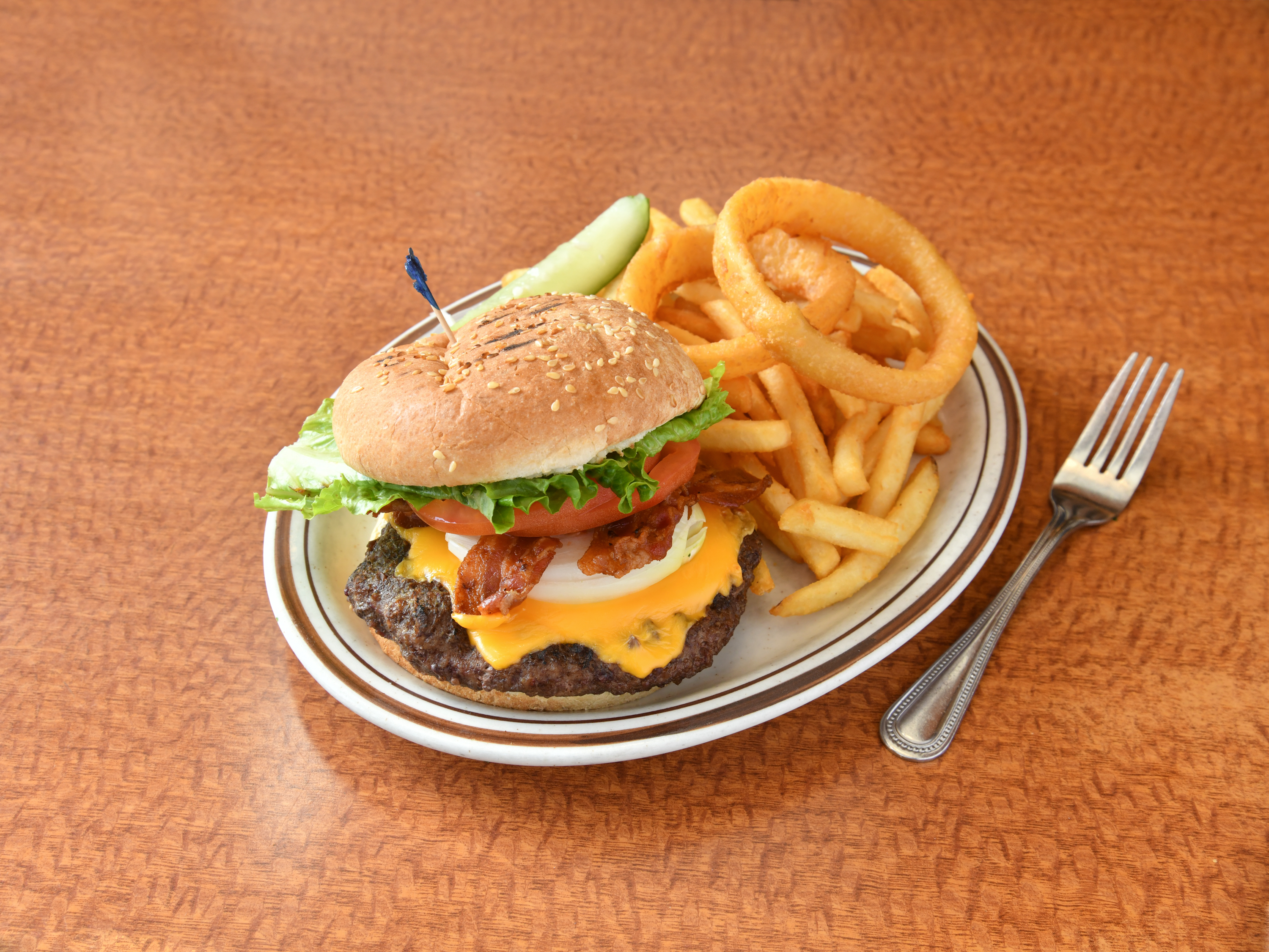 Order Cheeseburger Deluxe Platter food online from Empire Diner store, Monroe on bringmethat.com