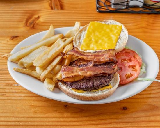 Order Bacon Cheeseburger food online from Court Deli store, New York on bringmethat.com