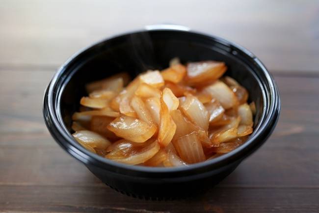 Order Side Onions food online from Genjigo store, Westerville on bringmethat.com