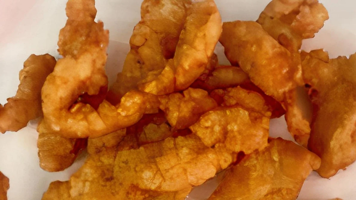 Order Clam Strips  food online from Lee Family Deli store, Camden on bringmethat.com