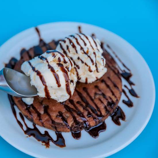 Order Chocolate Chip Cookie Sundae food online from Blue Moon Pizza store, Sandy Springs on bringmethat.com