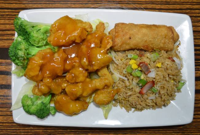 Order 43. Honey Chicken food online from Golden Crown Chinese-American Restaurant store, Amherst on bringmethat.com