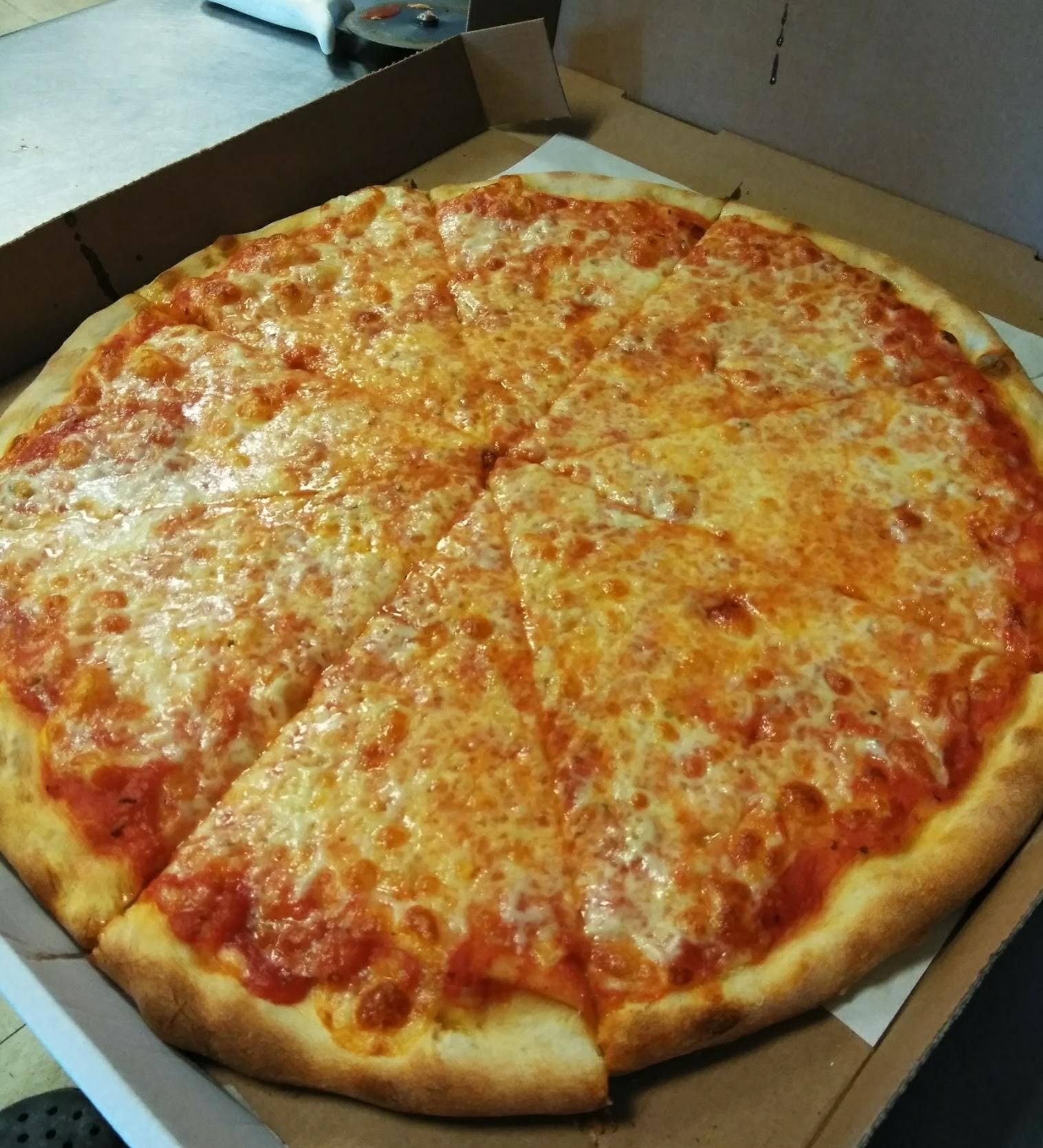 Order Plain Pizza - Large 16'' food online from Maria's Pizza Point Pleasant store, Point Pleasant on bringmethat.com