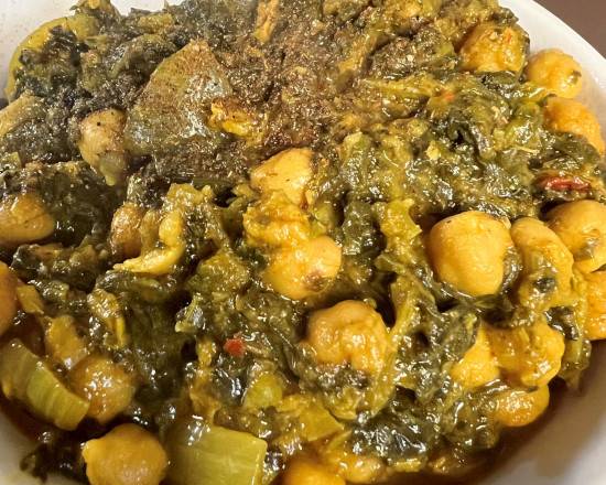 Order CHANA SAAG 8oz food online from Masala & Curry store, Nashville on bringmethat.com