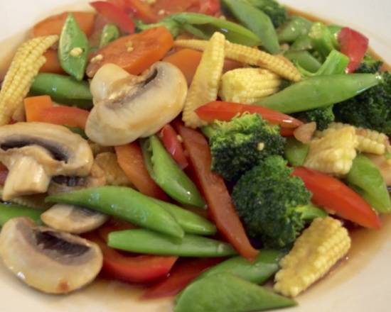 Order Mixed Vegetable Dish food online from River Thai Food store, Edgewater on bringmethat.com