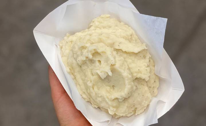 Order Mashed Potatoes food online from Schnitzly store, Los Angeles on bringmethat.com