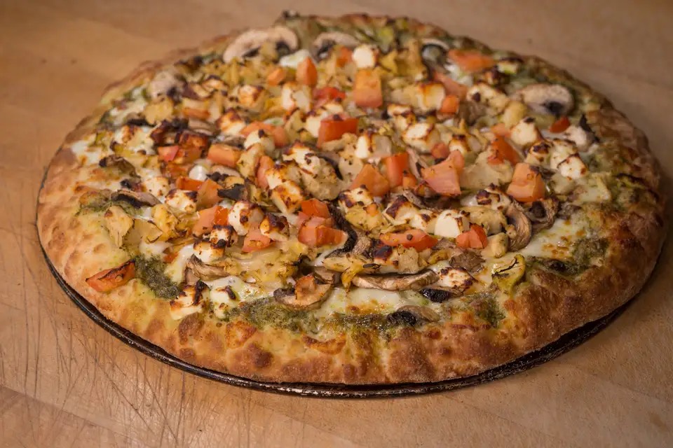 Order Medium 12" Veggie Pesto Pizza food online from Pizza Express store, Atascadero on bringmethat.com