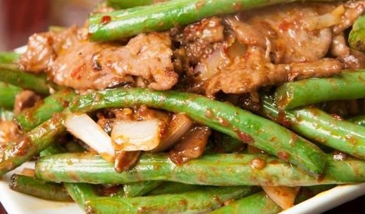 Order V21. Green Beans with Beef with Sambal Sauce food online from Secret Recipe Asian Bistro store, Plano on bringmethat.com