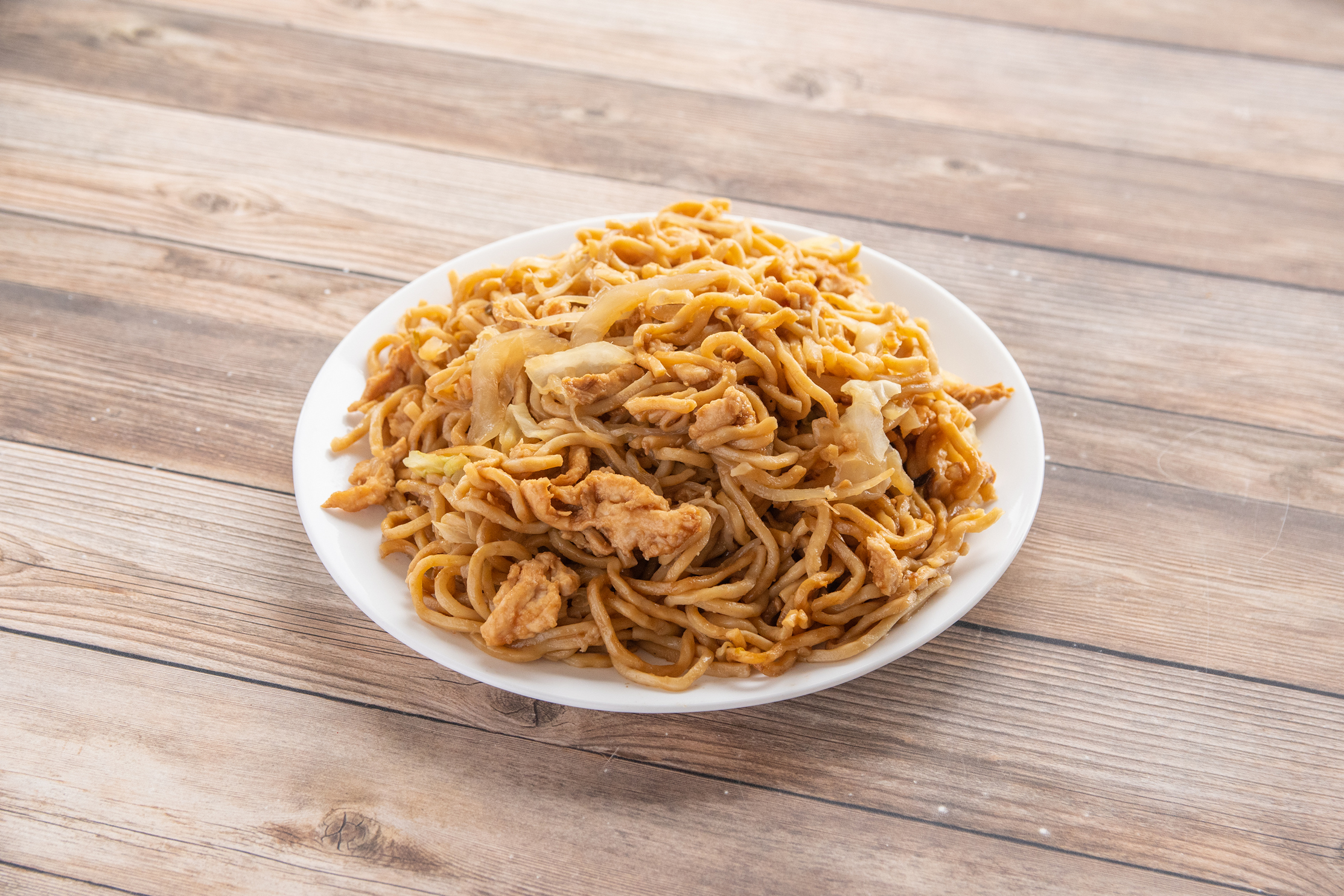 Order Chicken Chow Mein food online from Yet Wah store, San Rafael on bringmethat.com