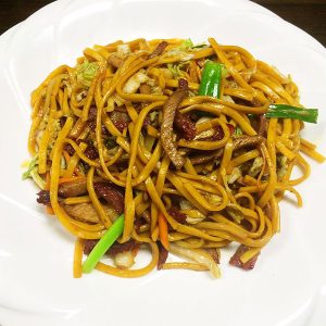 Order 37. Pork Lo Mein 叉烧捞面 food online from JJ China store, Morrisville on bringmethat.com