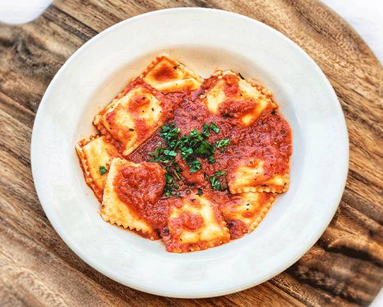 Order CHEESE RAVIOLI WITH MARINARA food online from Amicis East Coast Pizzeria store, Danville on bringmethat.com