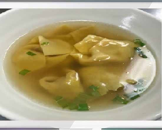 Order 26. Wonton Soup food online from Red Apple Chinese Restaurant store, Waterloo on bringmethat.com
