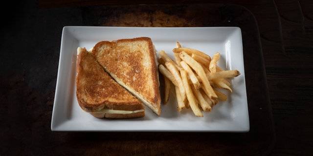 Order Kids Grilled Cheese food online from Little Pub store, Old Saybrook on bringmethat.com