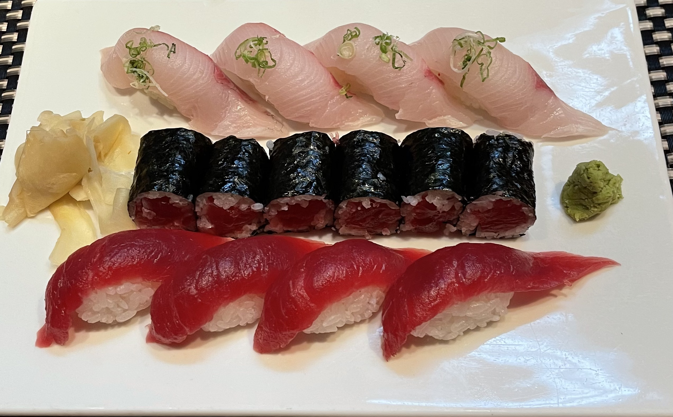 Order 4. Sushi Red and White food online from Mikaku store, New York on bringmethat.com