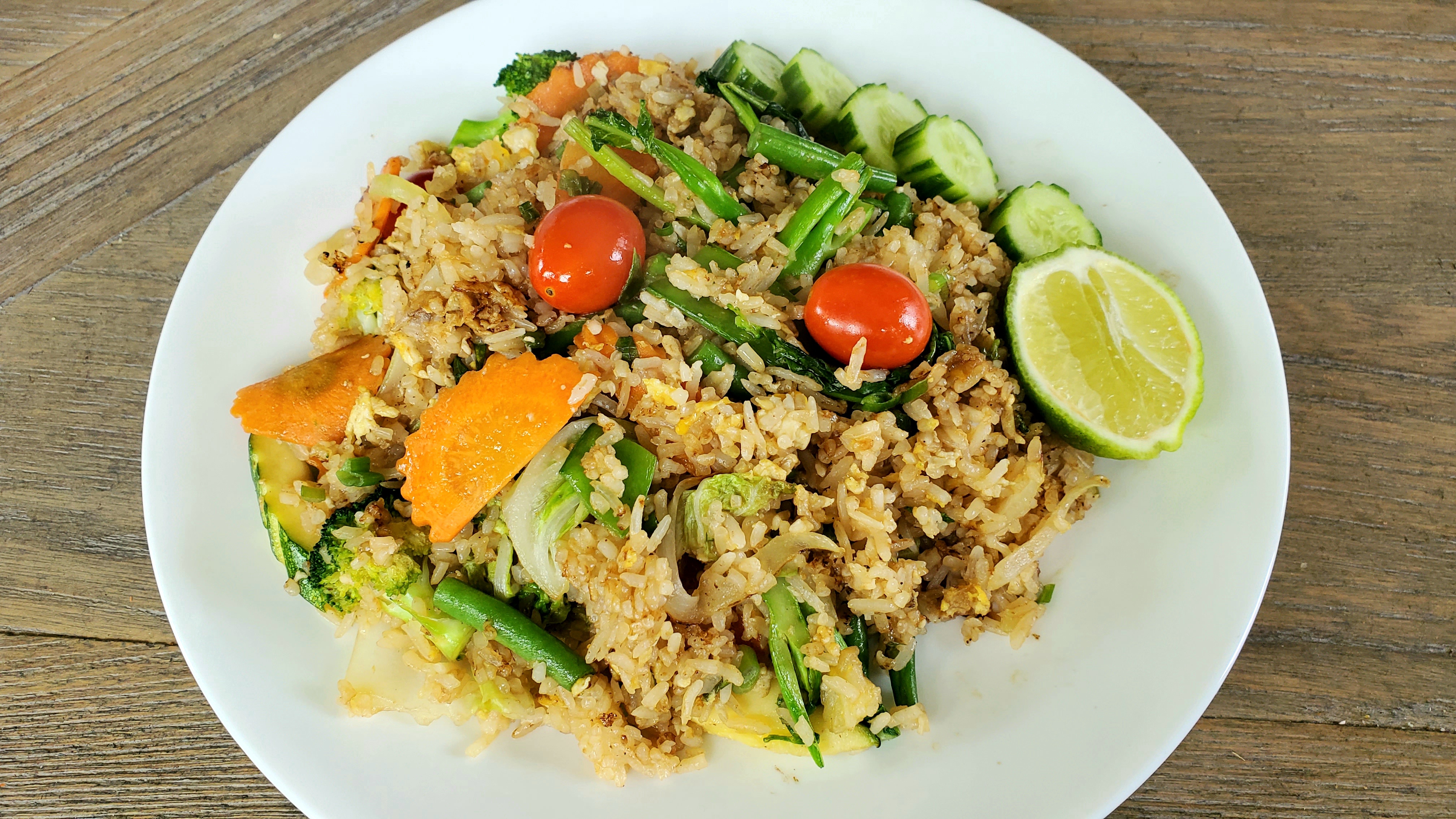 Order Veggie Fried Rice food online from Thai Paradise store, Severna Park on bringmethat.com