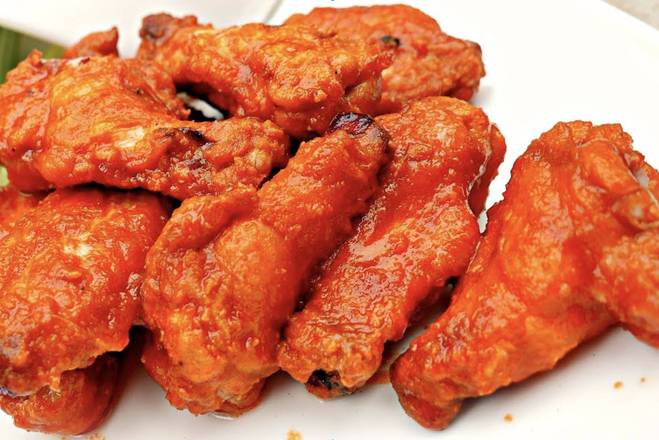 Order Cayenne Pepper Hot Wings food online from Pizza Italia store, Fremont on bringmethat.com