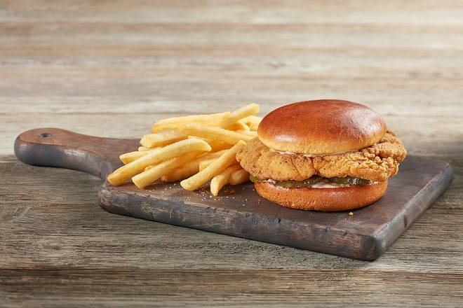 Order Crispy Chicken Sandwich food online from Huddle House store, Chickamauga on bringmethat.com