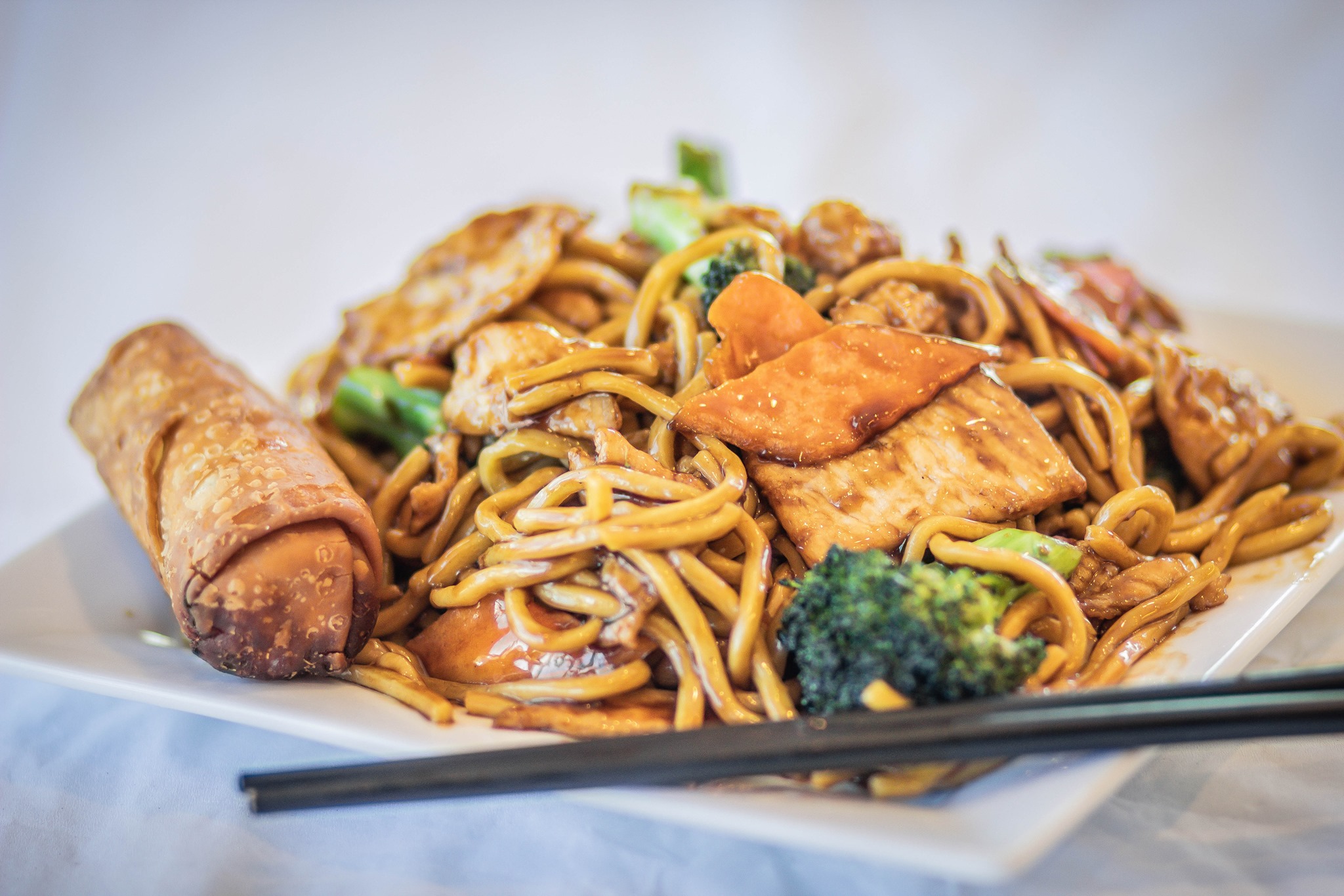 Order Chicken Lo Mein food online from Rice Fun Conover store, Conover on bringmethat.com