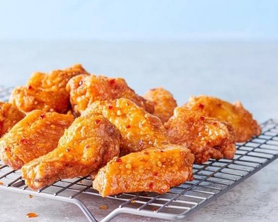 Order 10 Wings food online from Hoots store, Cicero on bringmethat.com