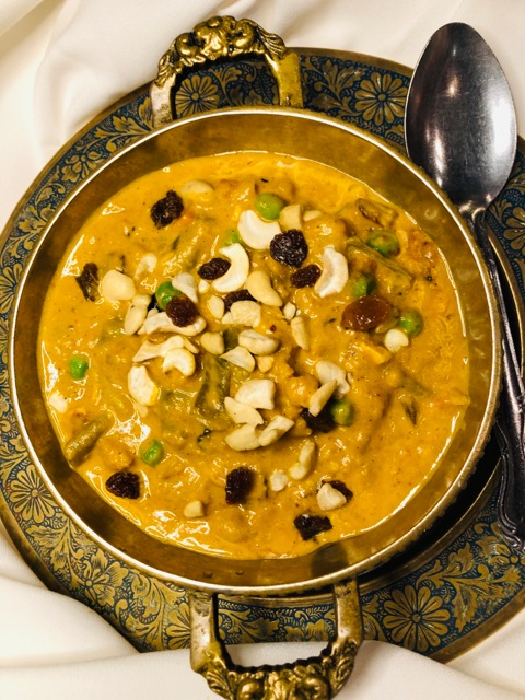 Order Vegetable Korma food online from Curbside Curry store, San Francisco on bringmethat.com