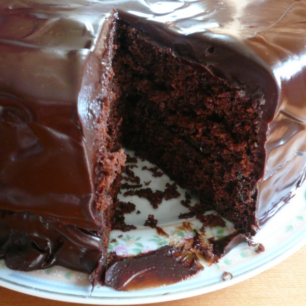 Order Chocolate Cake food online from City Pizza store, Hartford on bringmethat.com