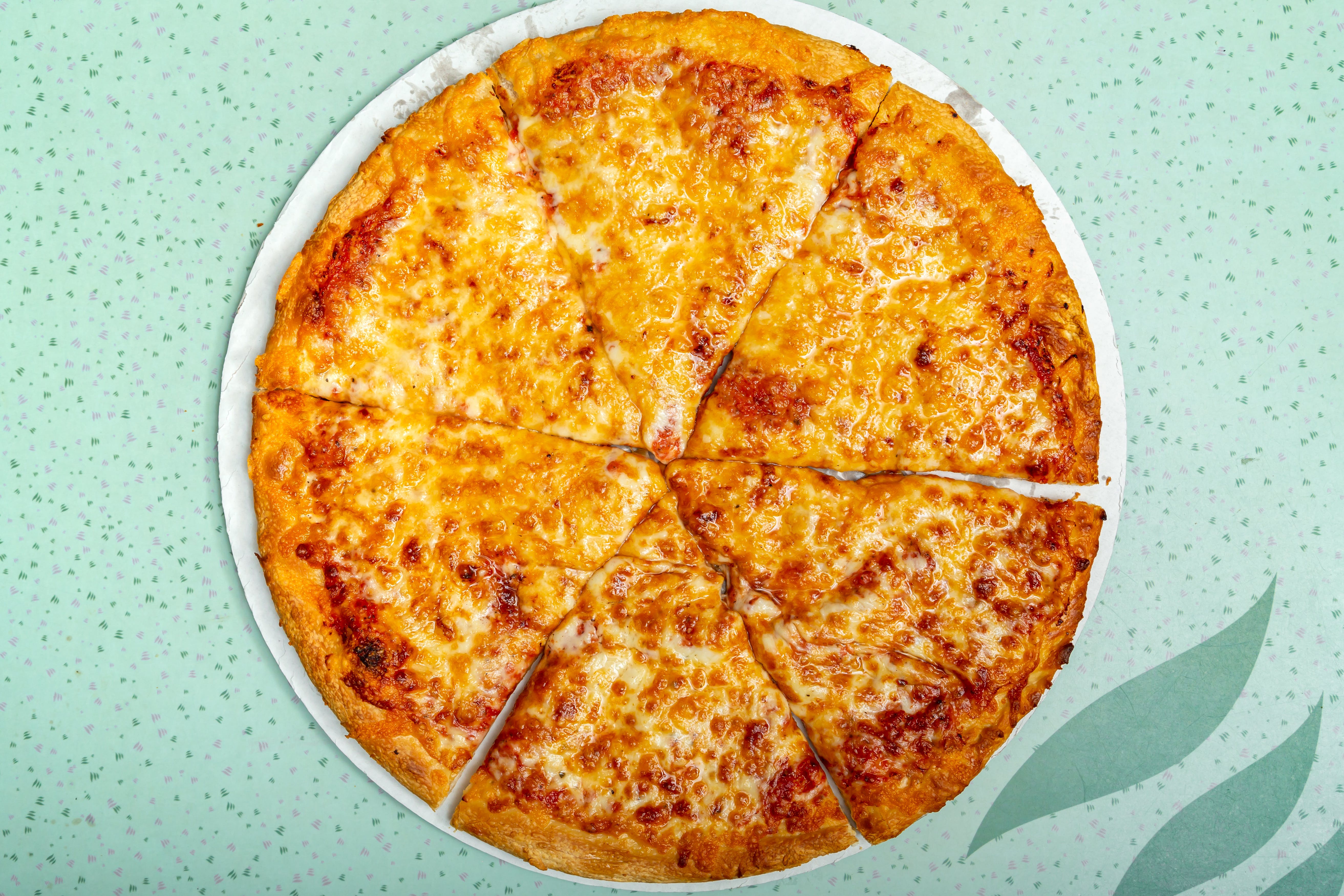 Order Traditional Pizza - Small 10'' food online from Lexington House Of Pizza store, Lexington on bringmethat.com