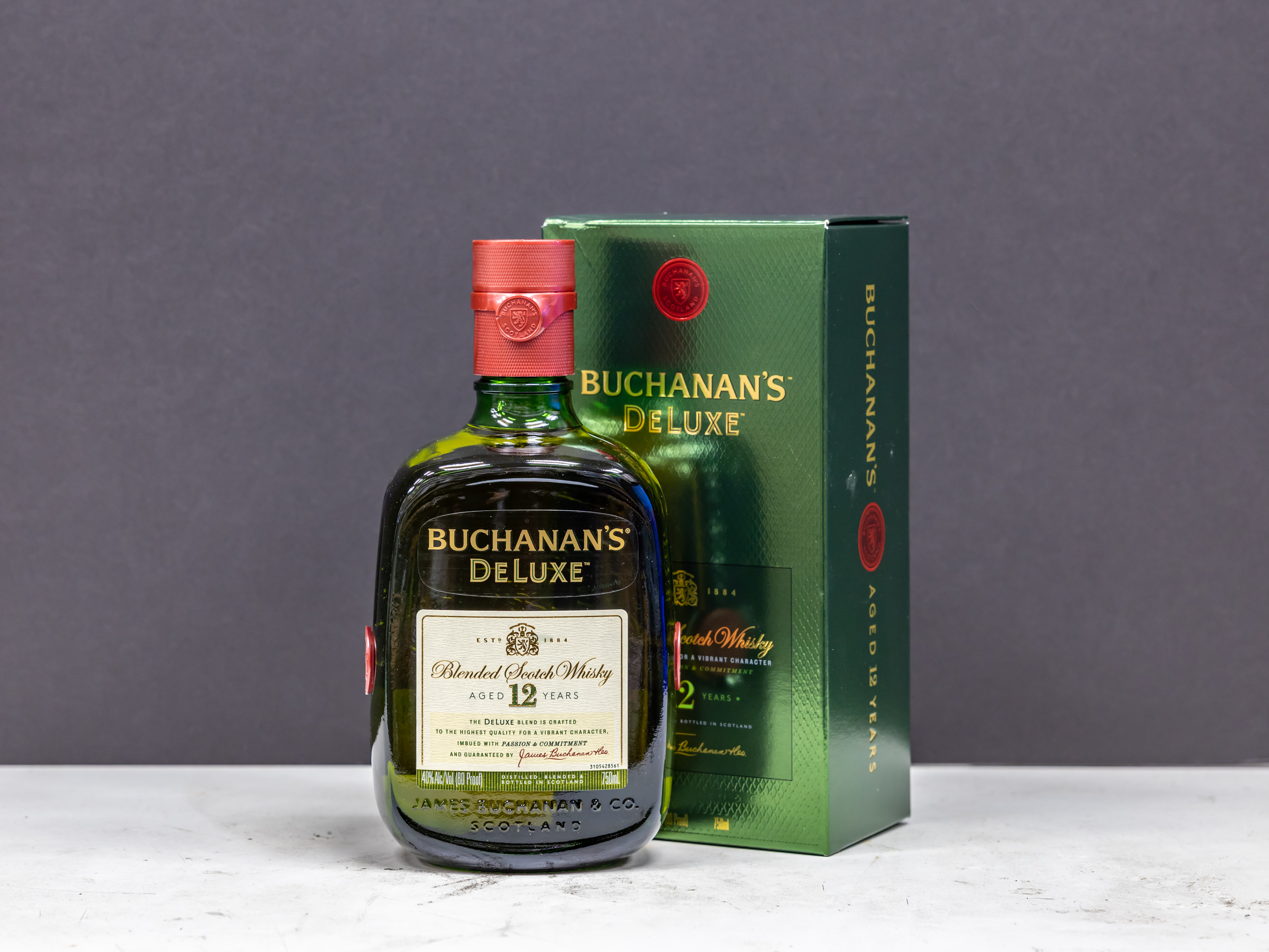 Order Buchanan's Deluxe 12 Year, Whiskey food online from Vic Liquors store, El Monte on bringmethat.com