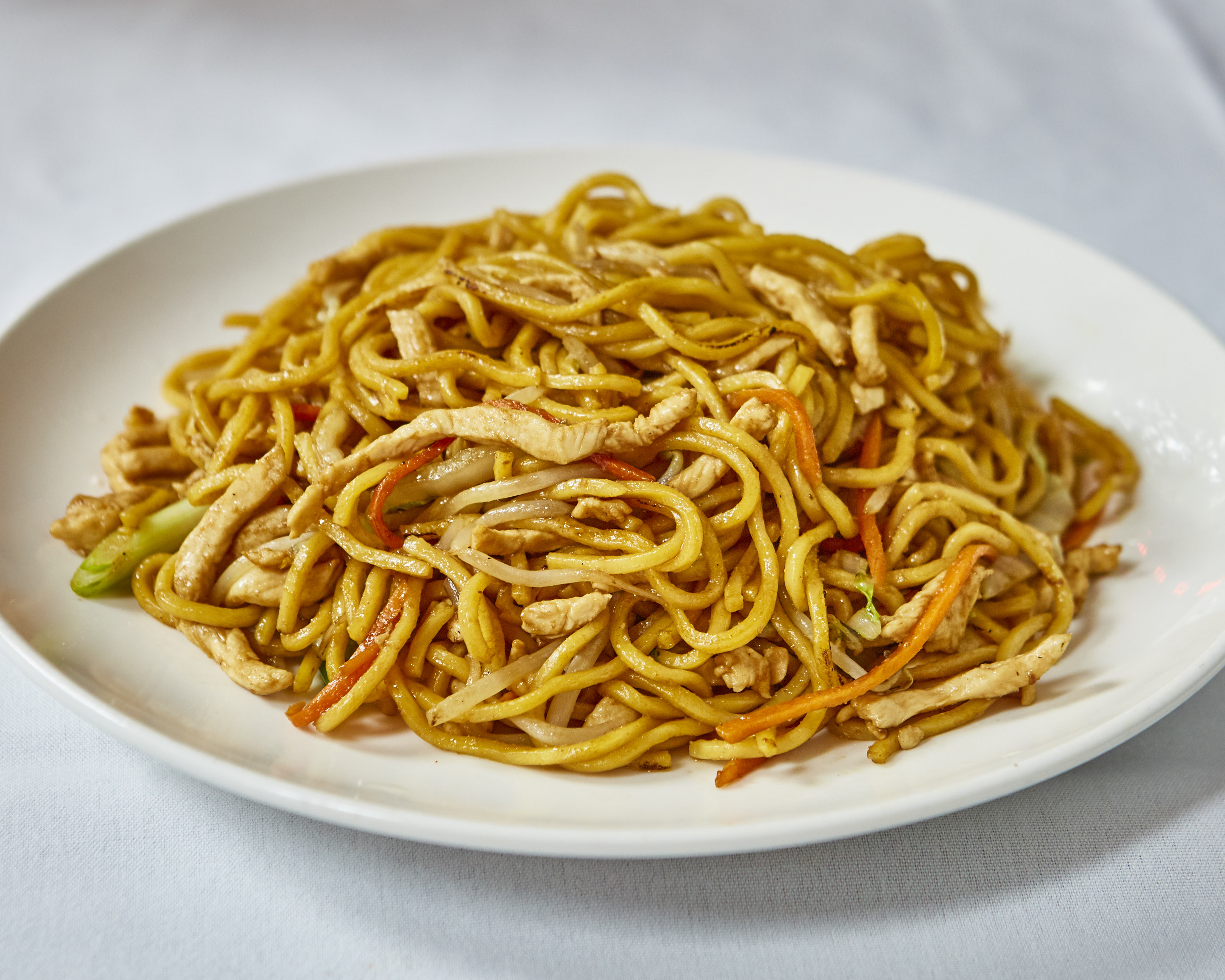 Order N1. Lo Mein food online from Ollie's Noodle Shop & Grille store, New York on bringmethat.com