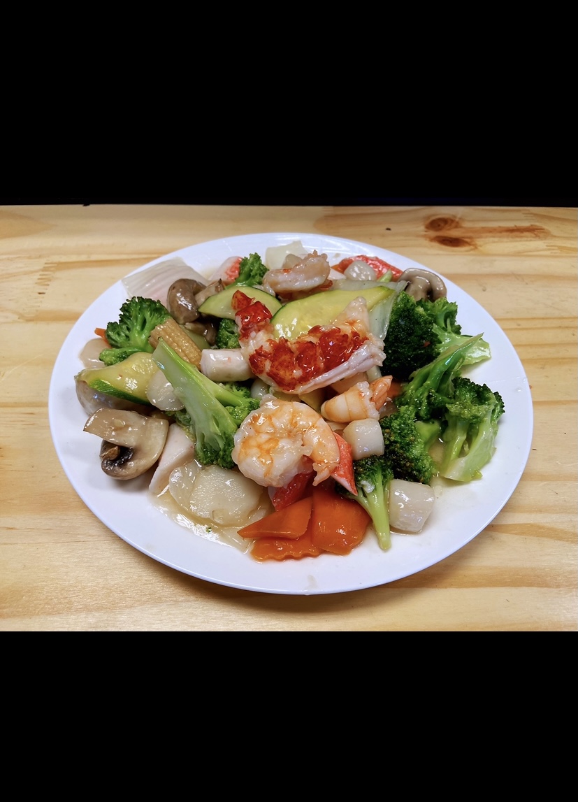 Order S15. Seafood Delight food online from Panda House store, Mineola on bringmethat.com