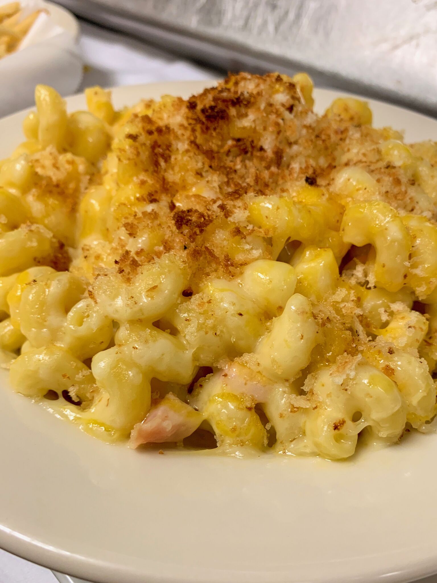 Order Macaroni and Cheese with Ham food online from Smitty Grill store, Pasadena on bringmethat.com