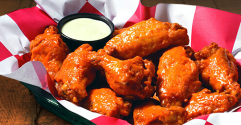 Order Traditional Wings food online from LaRosa's Pizzeria Clifton store, Cincinnati on bringmethat.com