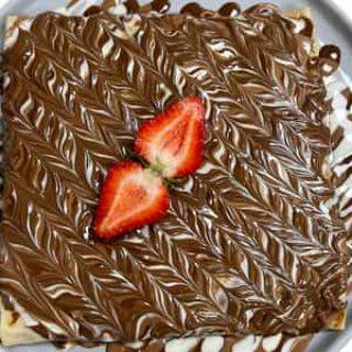Order Berry crepe food online from Choco Mania Cafe store, Sterling Heights on bringmethat.com