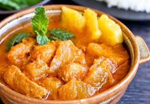 Order Pineapple Curry food online from Chef Q store, Portland on bringmethat.com