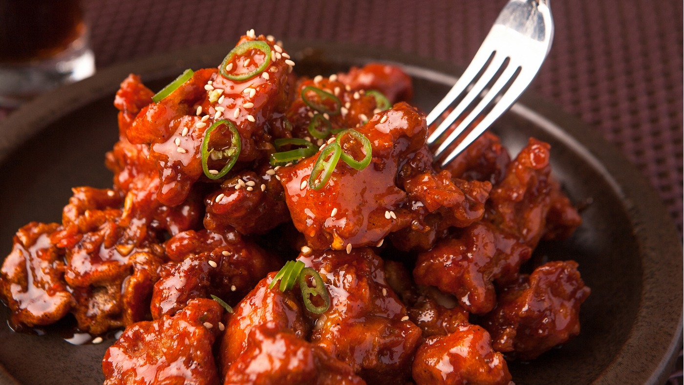 Order TC's Special Chilly Chicken food online from Tikka Cravings store, Buffalo on bringmethat.com