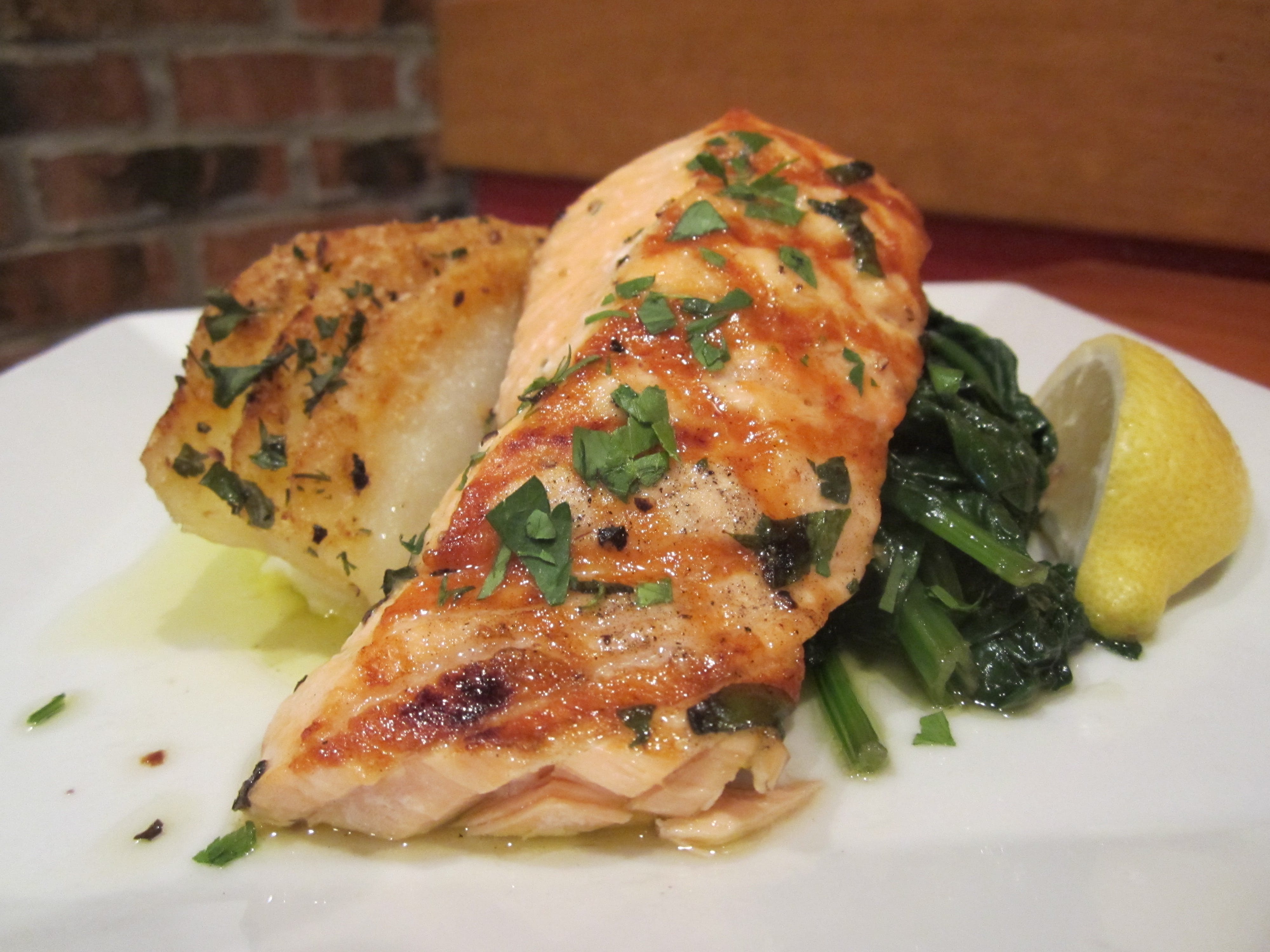 Order Grilled Salmon Lunch - Entree food online from Lamberti's Tutti Toscani store, Cherry Hill on bringmethat.com