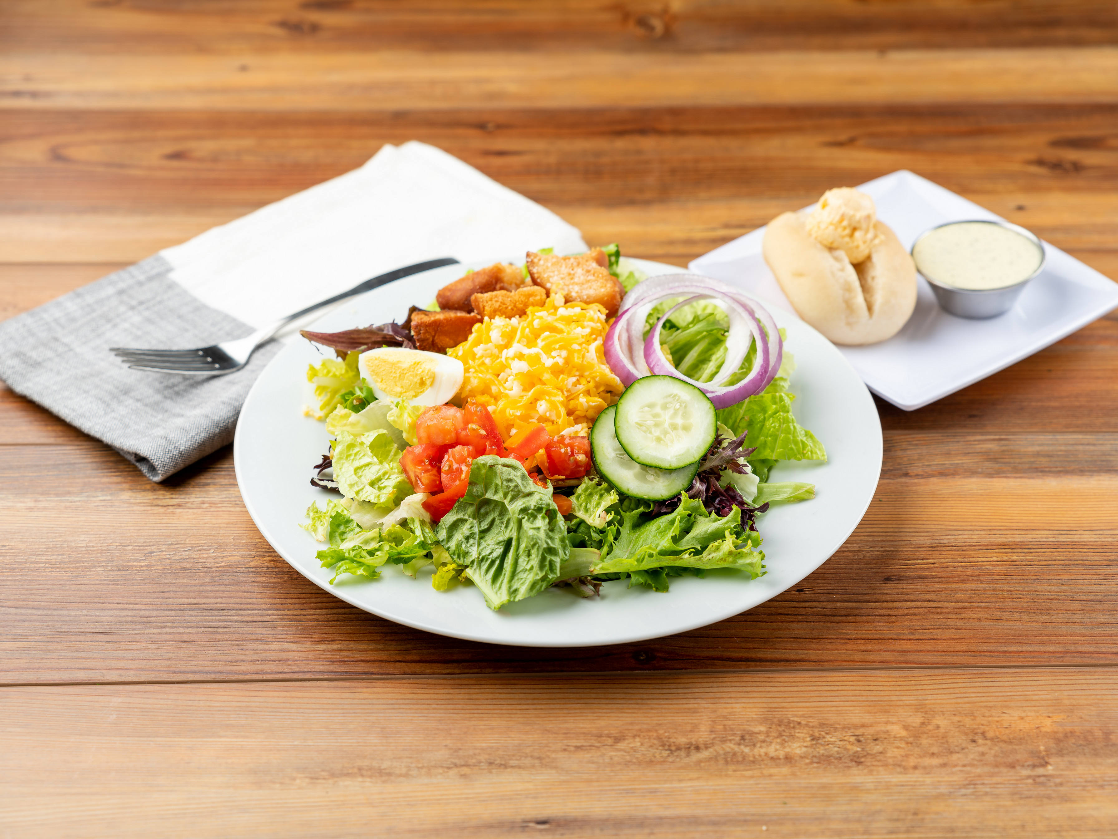 Order Muggs' House Salad food online from CJ Mugg's store, Webster Groves on bringmethat.com