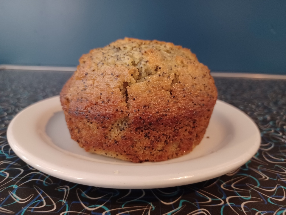Order Lemon Poppyseed food online from Muffin Top Cafe store, Minneapolis on bringmethat.com