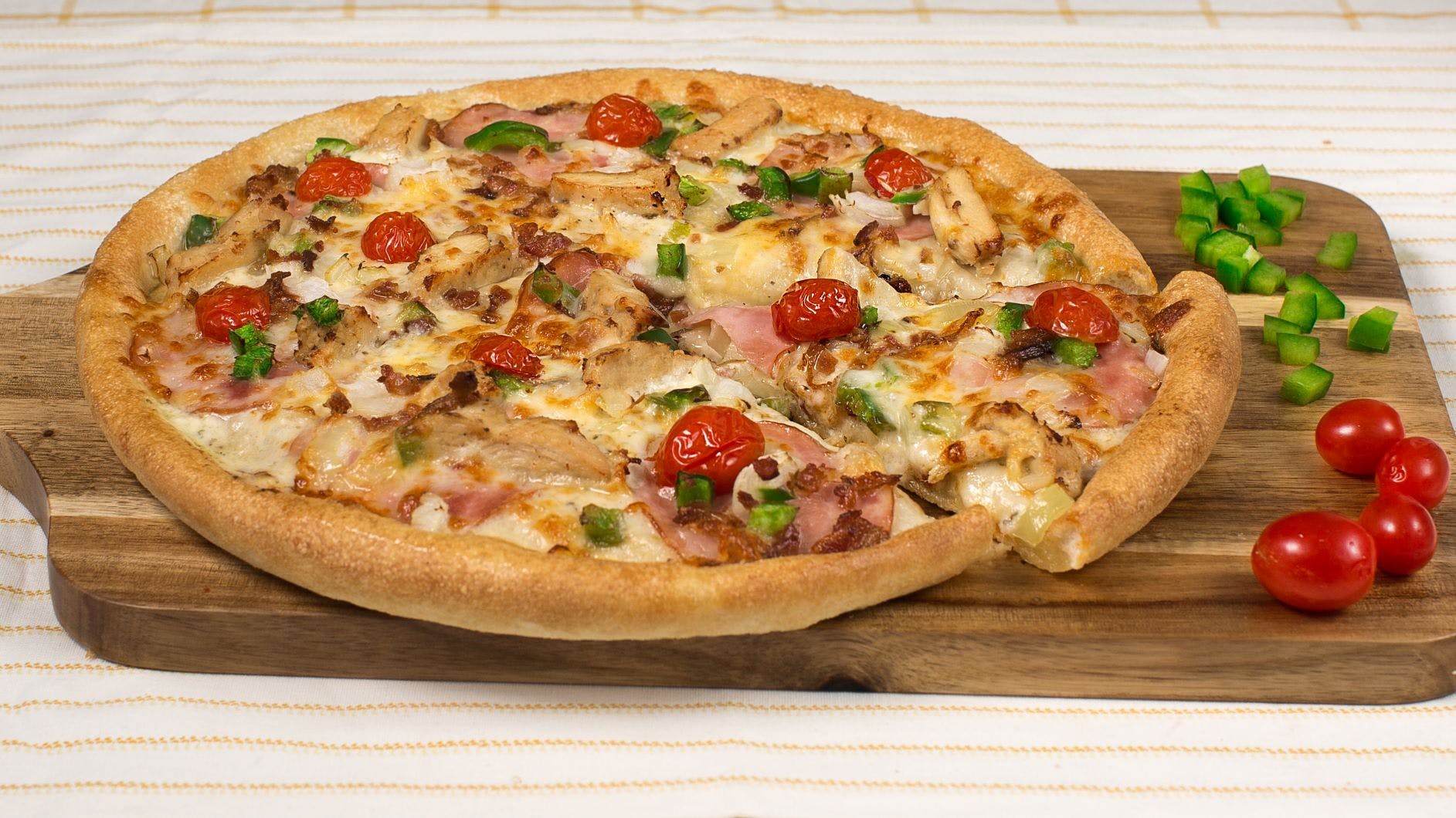Order Ranch Style Chicken Pizza - Personal 8" food online from Sarpino S Pizzeria Elmhurst store, Elmhurst on bringmethat.com