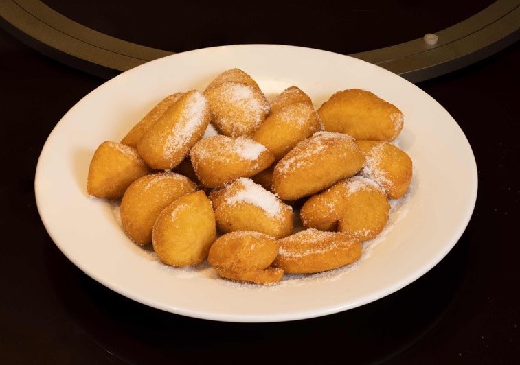 Order Chinese Doughnuts 小馒头 food online from China town Restaurant store, Anchorage on bringmethat.com