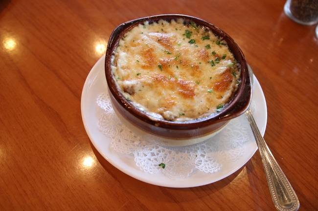 Order French Onion Soup food online from Malone Grill & Bar store, Atlanta on bringmethat.com