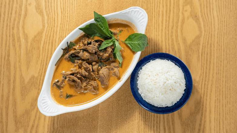 Order P12 Panang Curry ** food online from Madam mam's store, Austin on bringmethat.com
