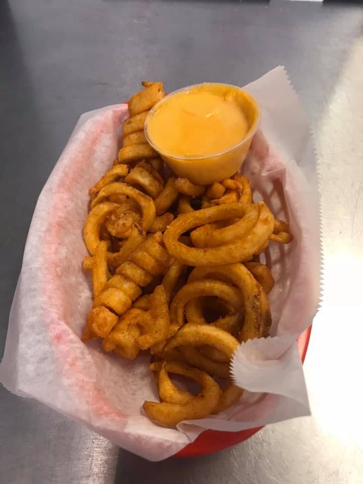 Order Onion Rings - Appetizer food online from Camila's Pizzeria store, Bensalem on bringmethat.com