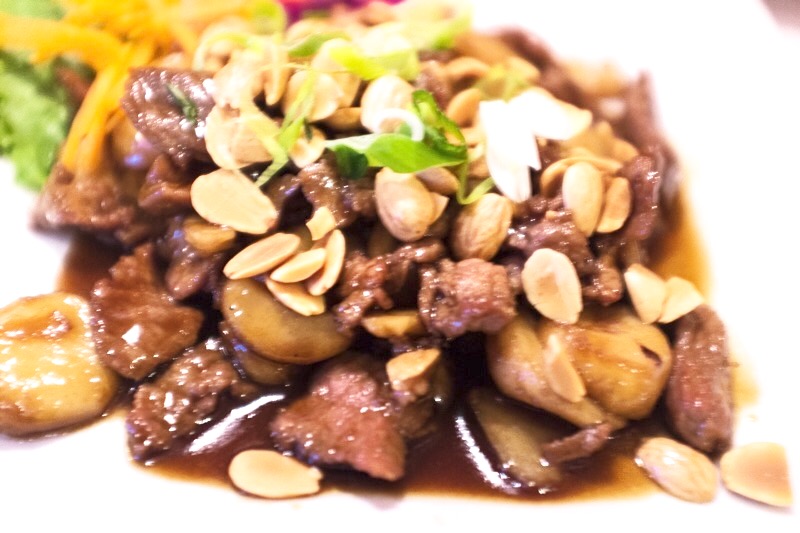 Order Almond Beef food online from Mama Thai store, Oak Park on bringmethat.com