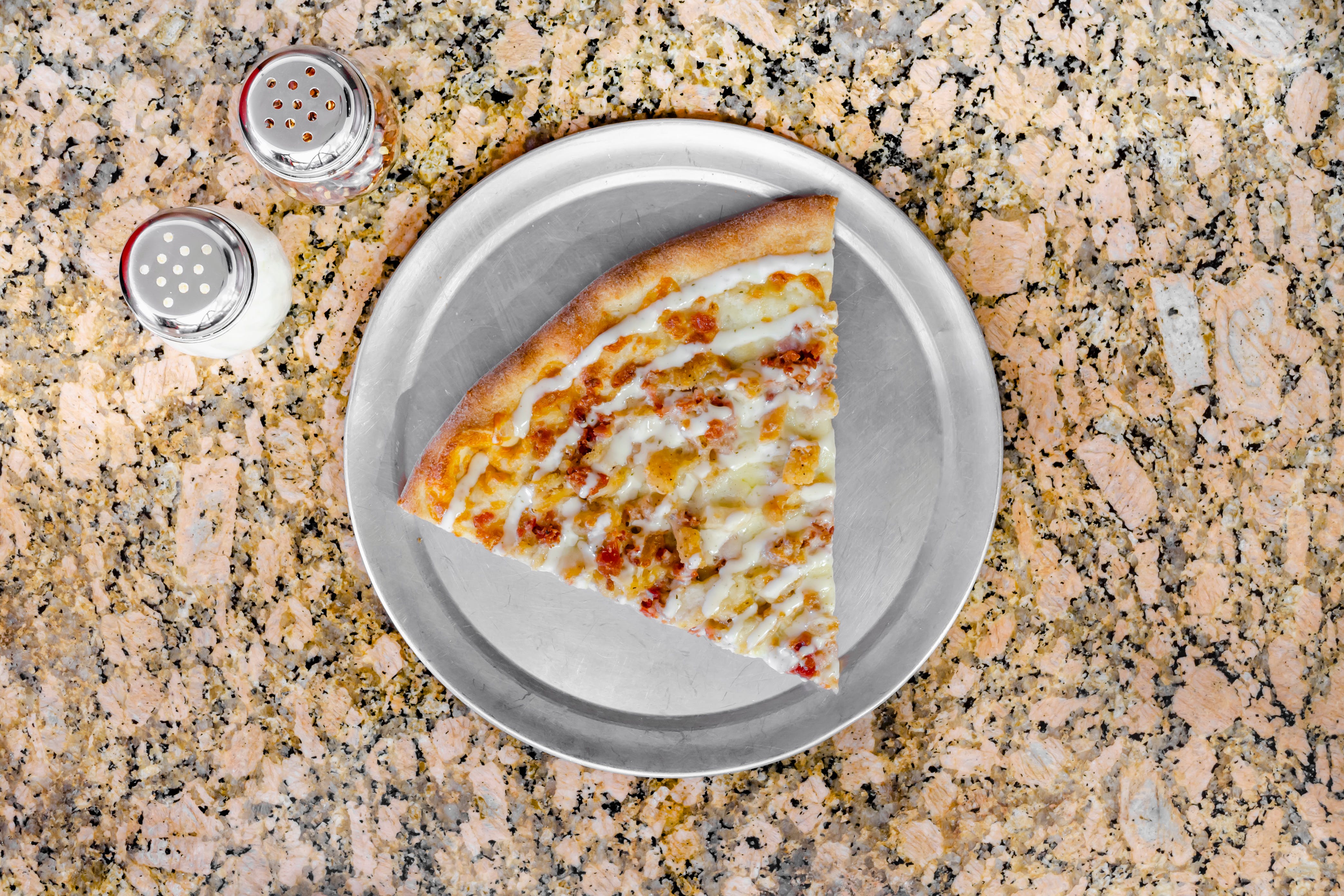 Order Chicken, Bacon, Ranch Pizza - Small 12" food online from Camila's Pizzeria store, Bensalem on bringmethat.com