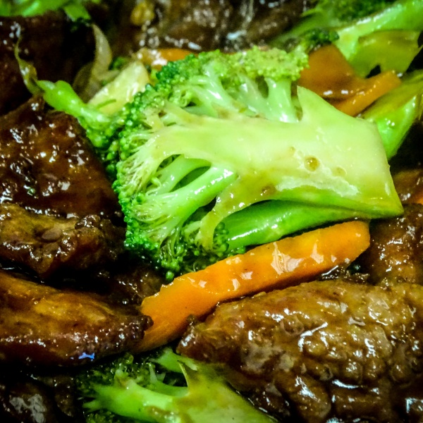 Order B3. Broccoli Beef food online from QQ Star China Cafe store, Friendswood on bringmethat.com