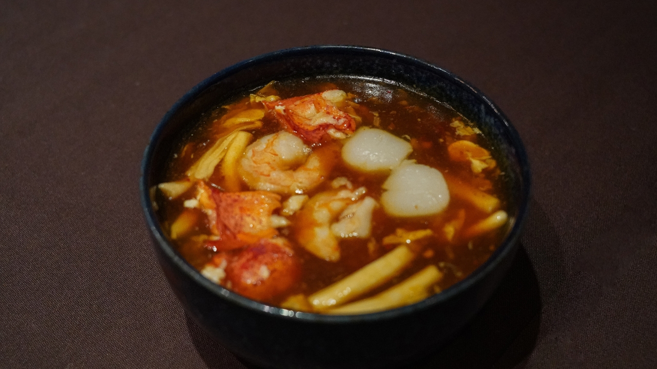 Order Seafood Hot & Sour Soup food online from Moca store, Hewlett on bringmethat.com