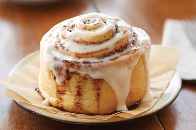 Order Cinnabon® Classic Roll food online from Schlotzskys Deli store, Midwest City on bringmethat.com